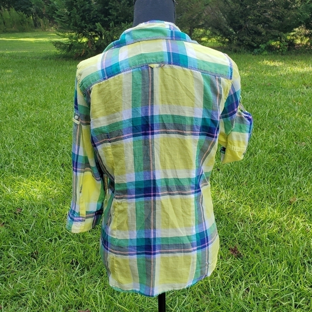 Aeo Favorite Tee Buttondown Long Sleeve Medium - Picture 5 of 6
